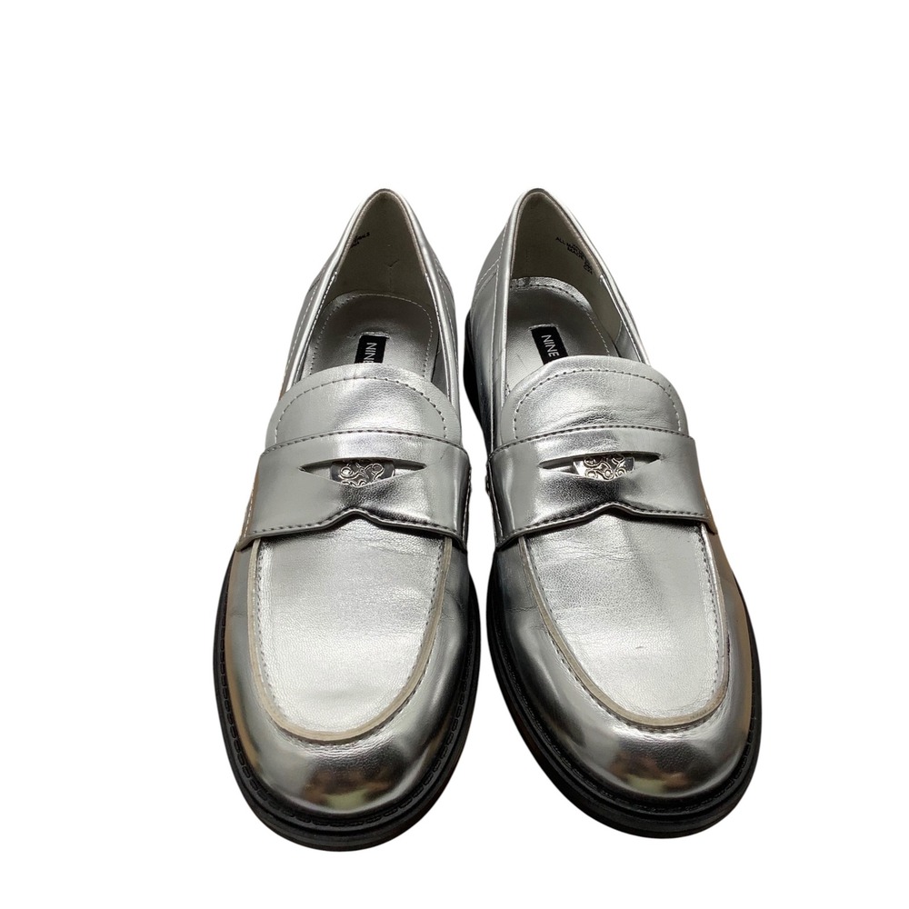 Nine West Womens Silver Metallic Penny Loafers Almond Toe Low Heel Flats Size 7M